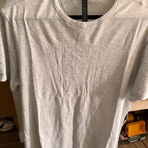 Lululemon Athletica Gray Short Sleeve Tee
